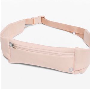 lululemon athletica Accessories - New with Tag Lululemon Fast and Free Run Belt L/XL lululemon athletica Accessories - New with Tag Lululemon Fast and Free Run Belt L/XL
